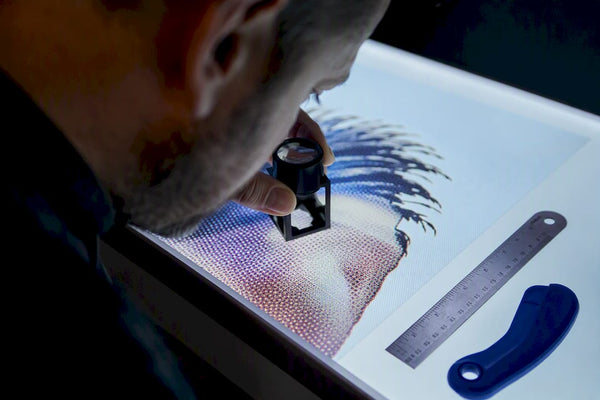 Macro inspection of DTF transfer pixel detail